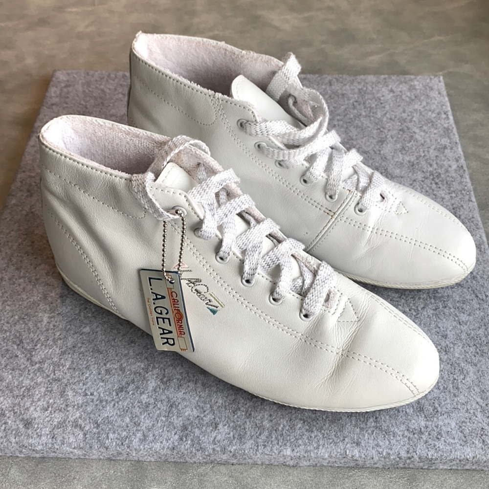 Vintage L.A. Gear High Top Sneaker with Key Chain Tag